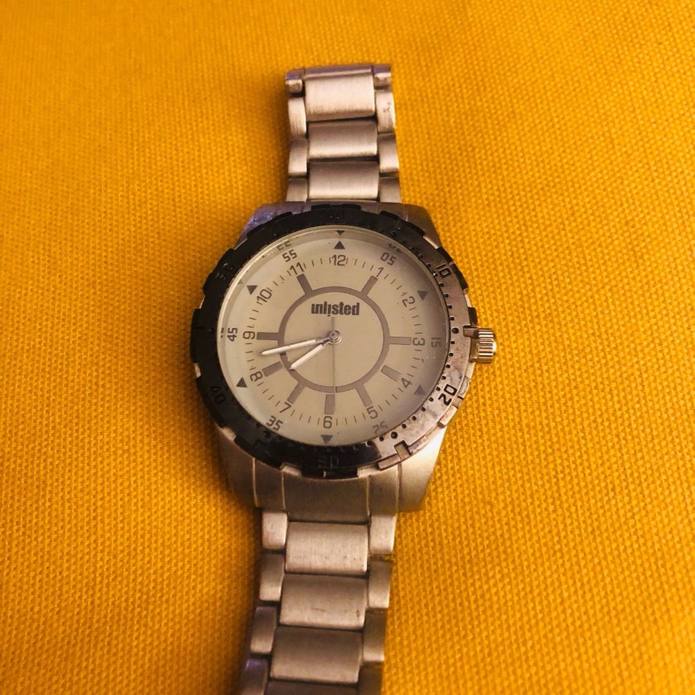 Unlisted Silver Watch with Black Bezel